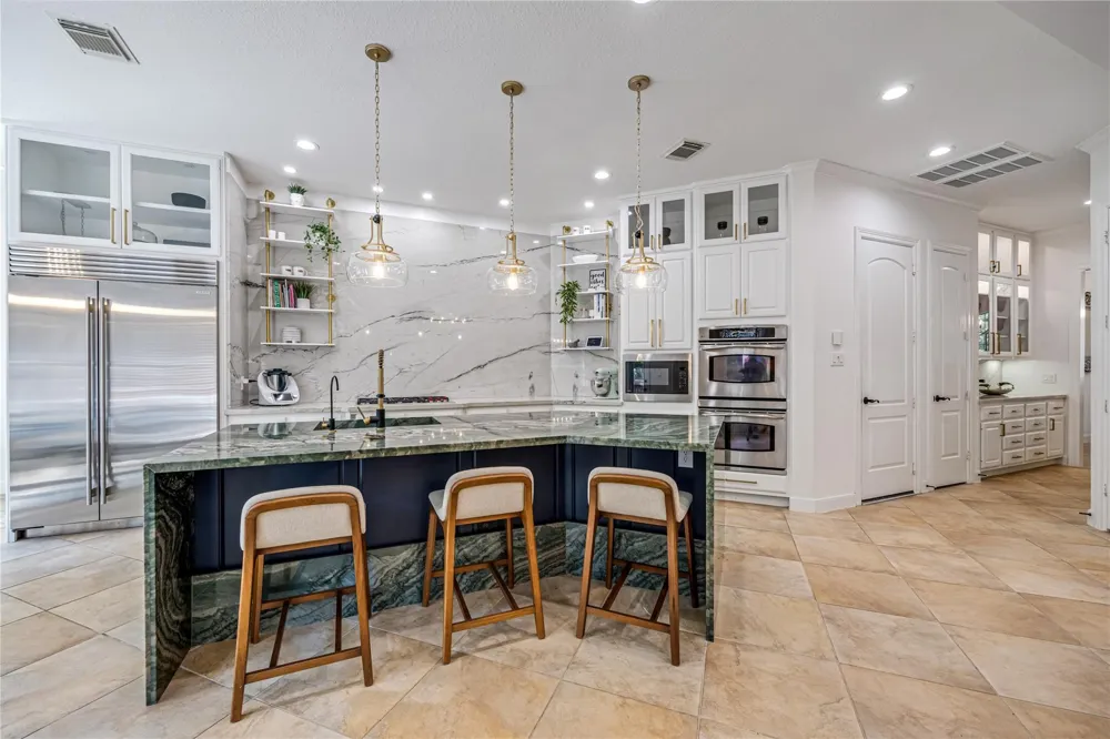 59 Nocturne Woods Place The Woodlands, TX 77382
