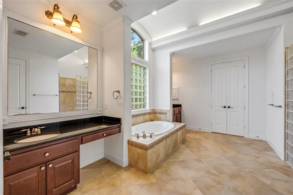 59 Nocturne Woods Place The Woodlands, TX 77382