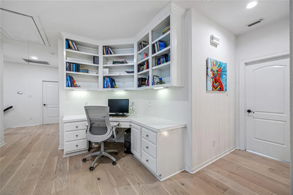 59 Nocturne Woods Place The Woodlands, TX 77382