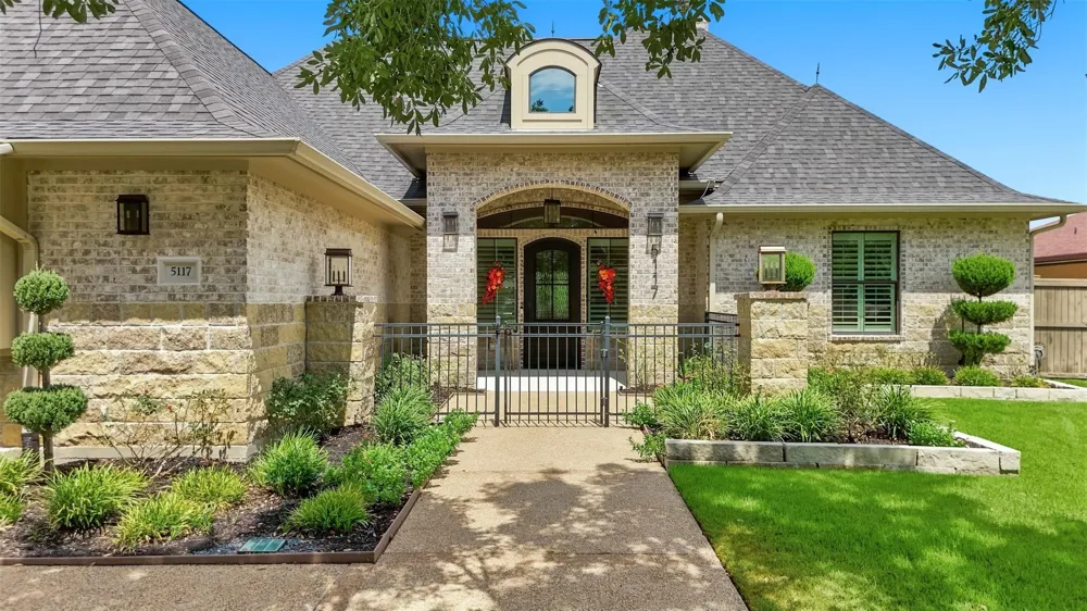 5117 Inverness Drive Bryan, TX 77802