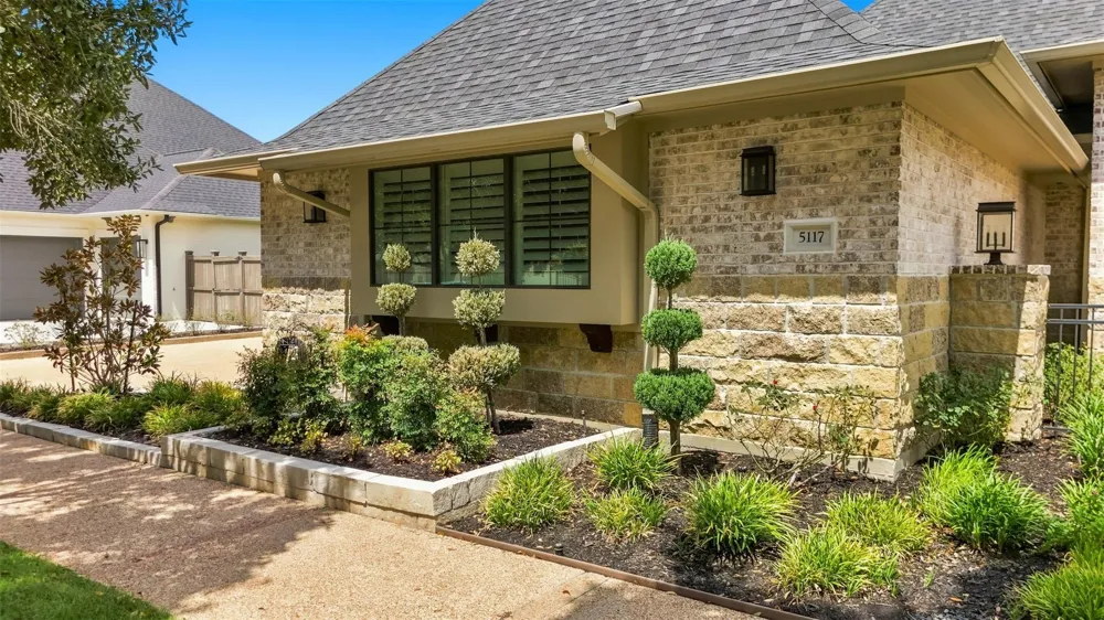 5117 Inverness Drive Bryan, TX 77802