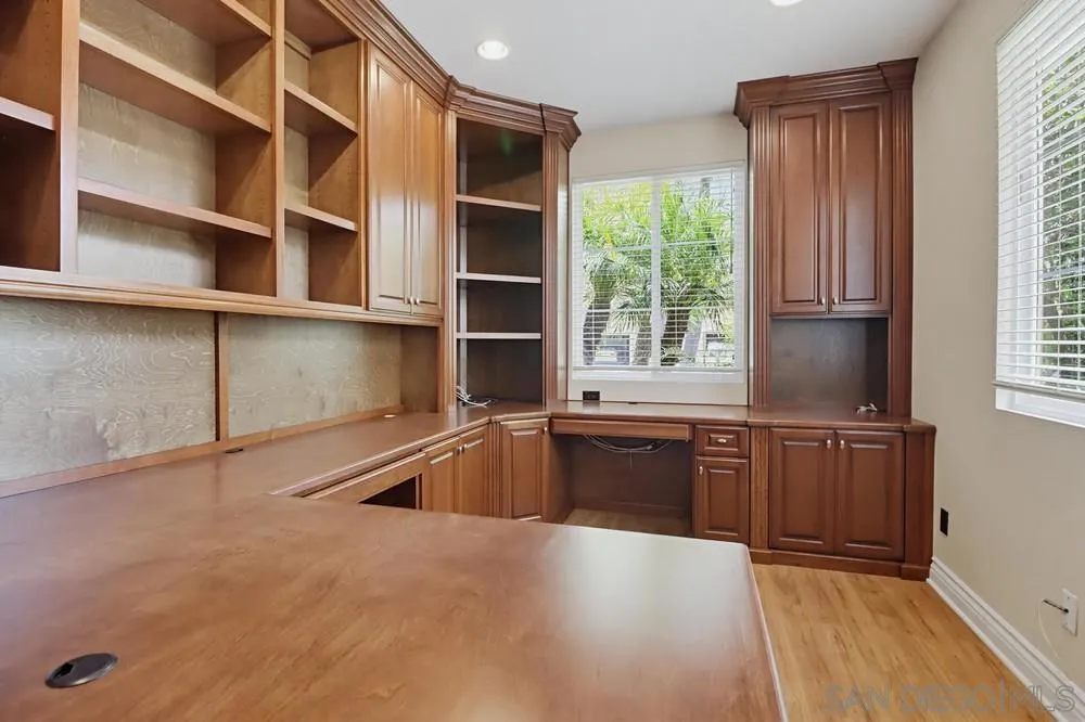 11951 Cypress Valley DR San Diego, CA 92131