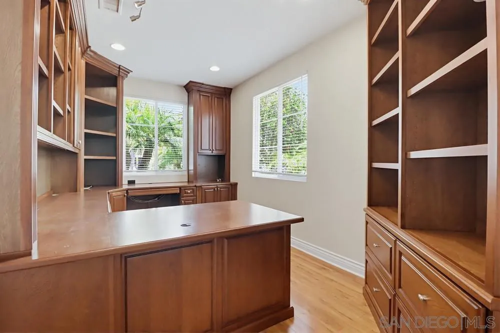 11951 Cypress Valley DR San Diego, CA 92131