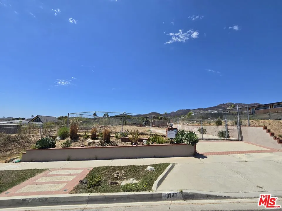 3747 Seahorn Drive Malibu, CA 90265