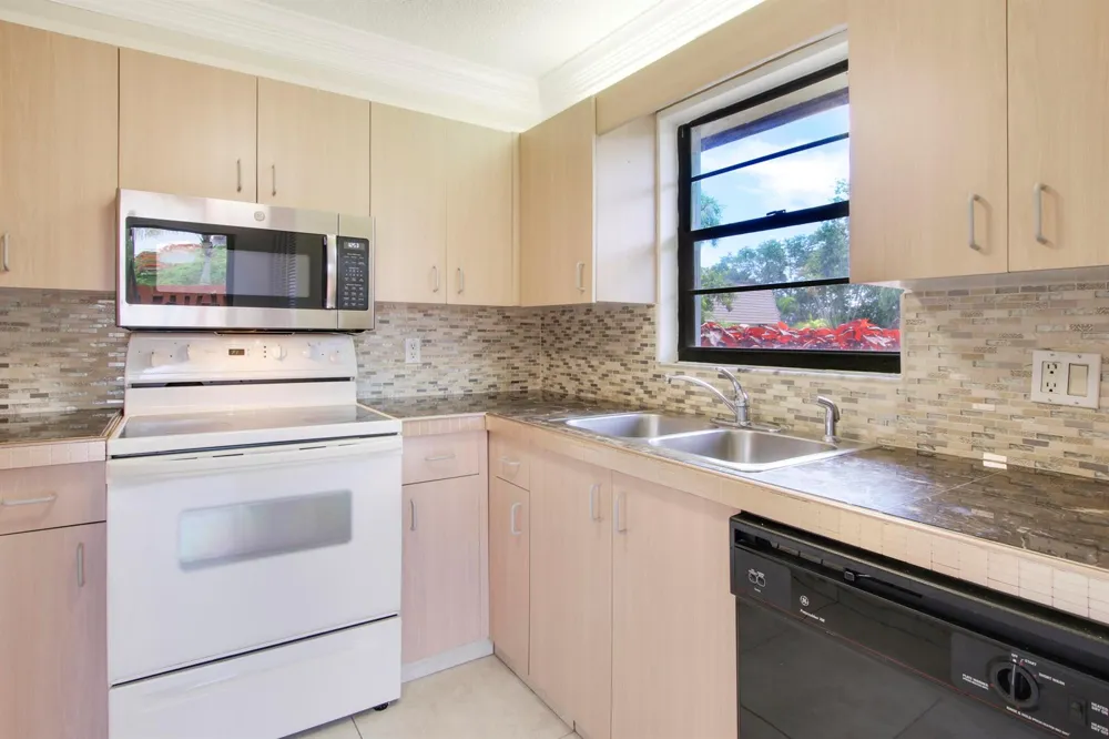 326 Jupiter Lakes Boulevard #2318d Jupiter, FL 33458