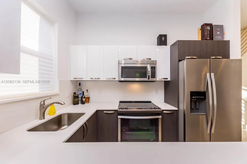 2875 SW 33rd Ct #2875 Miami, FL 33133