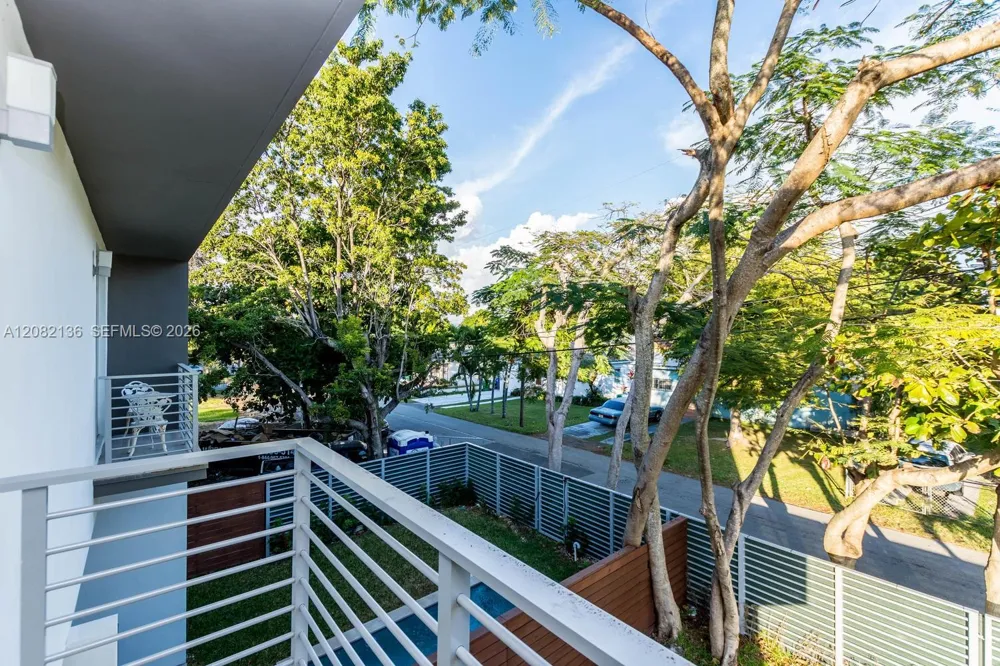 2875 SW 33rd Ct #2875 Miami, FL 33133