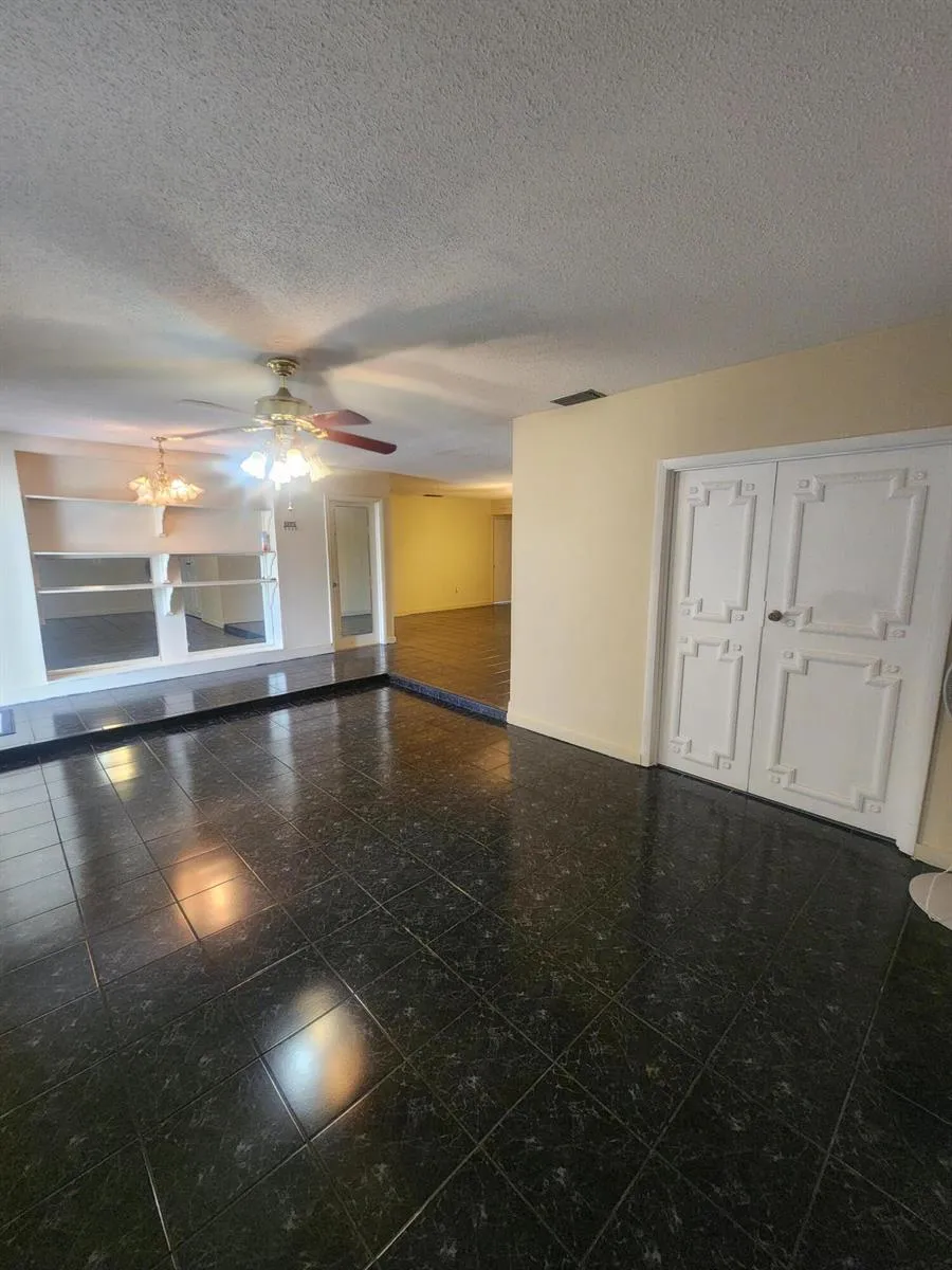 225 S SEQUOIA DRIVE West Palm Beach, FL 33409