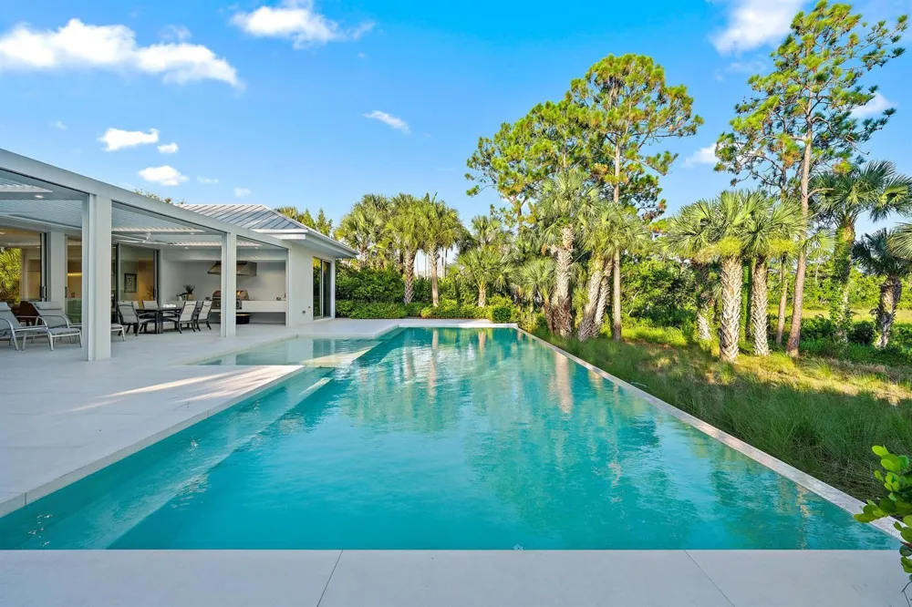 13421 Sabal Chase Palm Beach Gardens, FL 33418