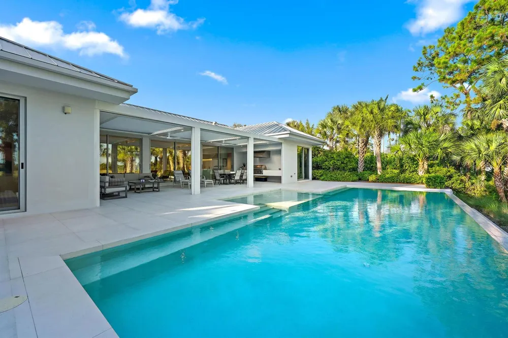 13421 Sabal Chase Palm Beach Gardens, FL 33418