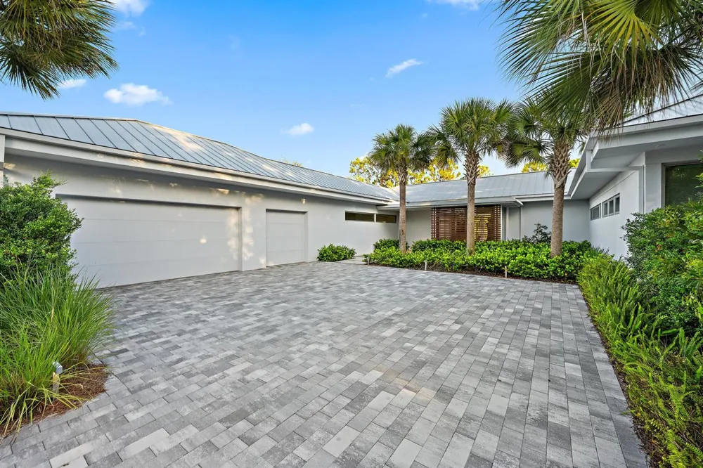 13421 Sabal Chase Palm Beach Gardens, FL 33418