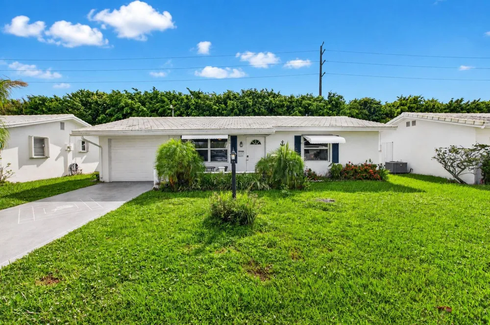 400 SW 8TH PLACE Boynton Beach, FL 33426