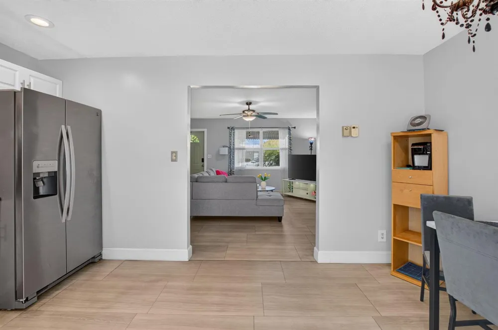 400 SW 8TH PLACE Boynton Beach, FL 33426