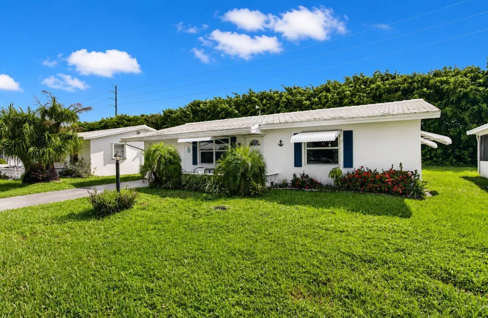 400 SW 8TH PLACE Boynton Beach, FL 33426