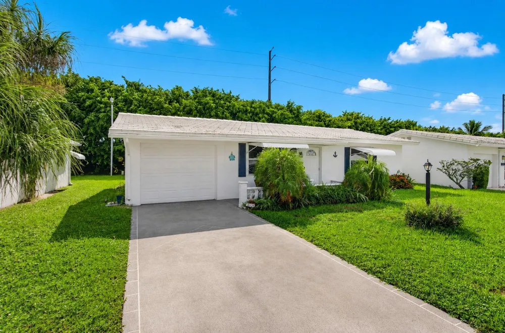 400 SW 8TH PLACE Boynton Beach, FL 33426
