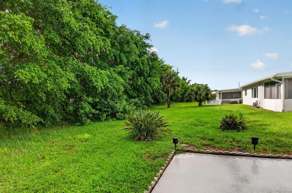400 SW 8TH PLACE Boynton Beach, FL 33426