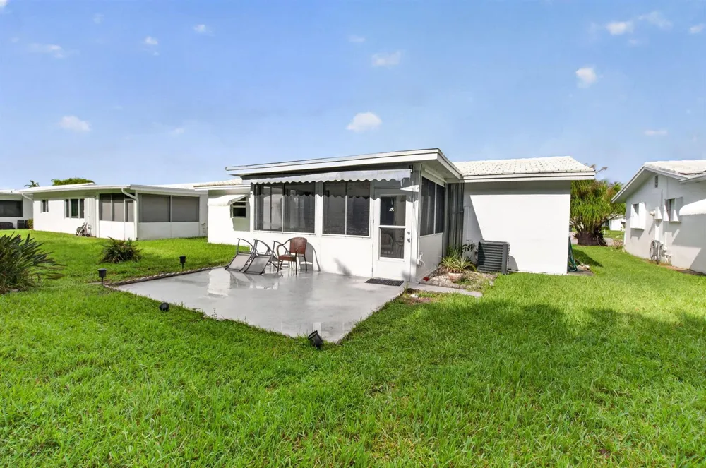 400 SW 8TH PLACE Boynton Beach, FL 33426