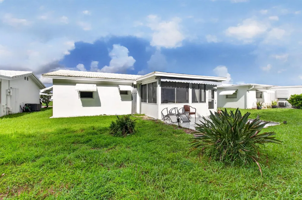 400 SW 8TH PLACE Boynton Beach, FL 33426