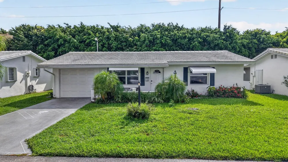 400 SW 8TH PLACE Boynton Beach, FL 33426