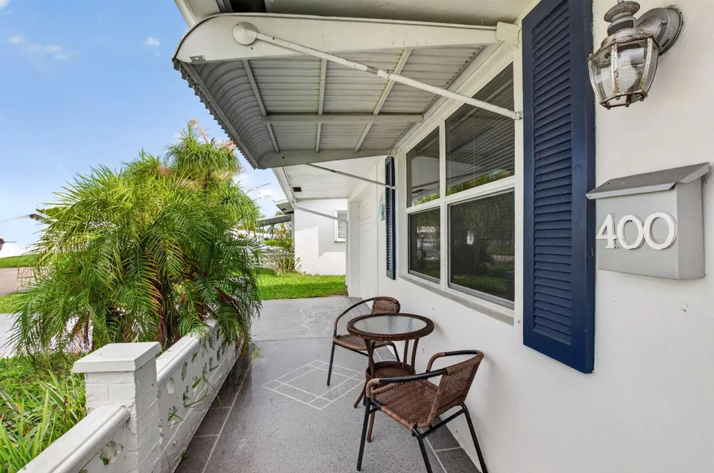 400 SW 8TH PLACE Boynton Beach, FL 33426