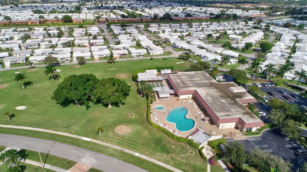 400 SW 8TH PLACE Boynton Beach, FL 33426