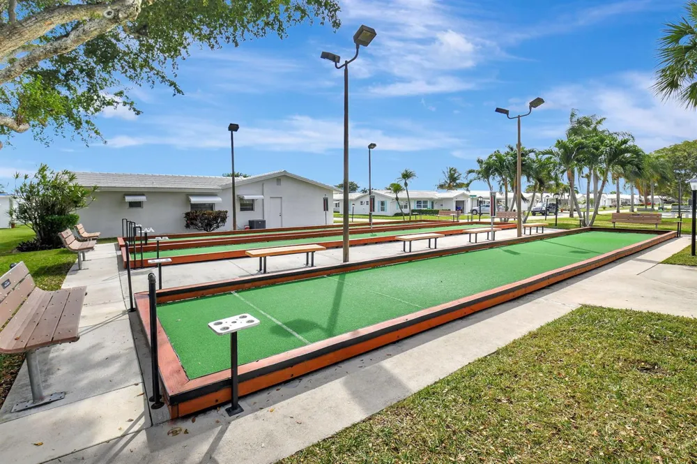 400 SW 8TH PLACE Boynton Beach, FL 33426
