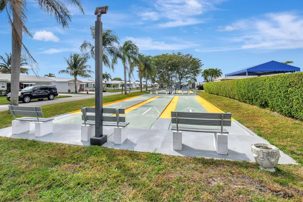 400 SW 8TH PLACE Boynton Beach, FL 33426