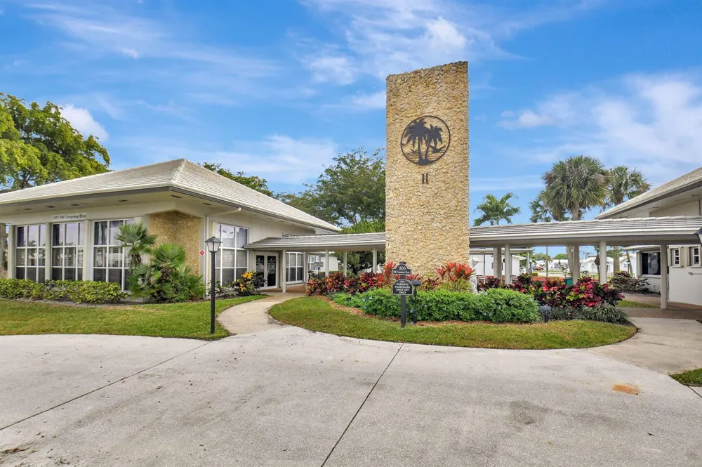 400 SW 8TH PLACE Boynton Beach, FL 33426