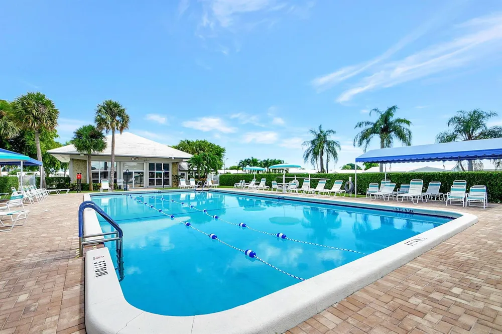 400 SW 8TH PLACE Boynton Beach, FL 33426