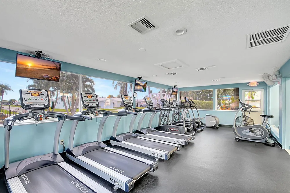 400 SW 8TH PLACE Boynton Beach, FL 33426