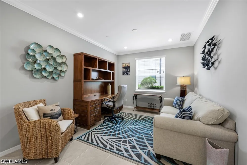 Pocida Court #104 Naples, FL 34119