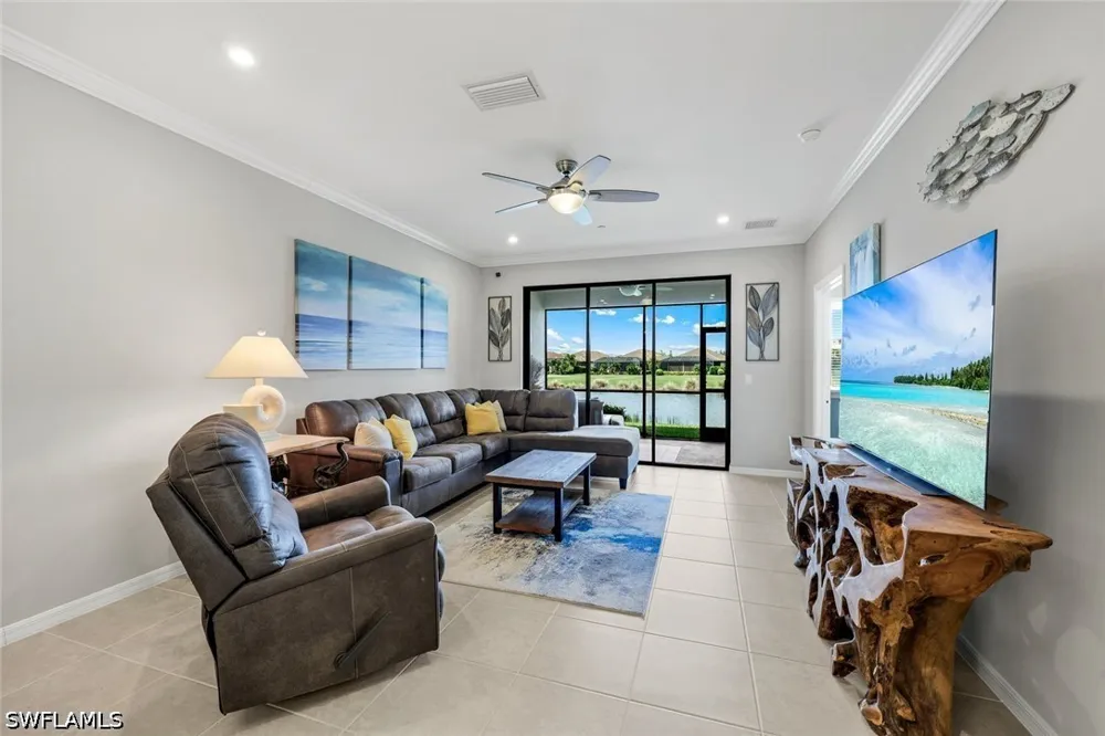 Pocida Court #104 Naples, FL 34119