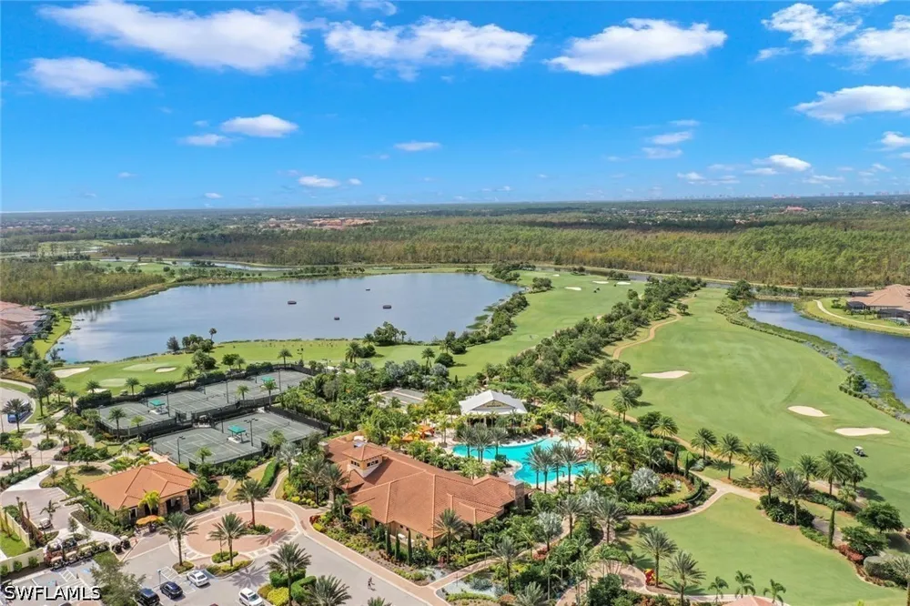 Pocida Court #104 Naples, FL 34119