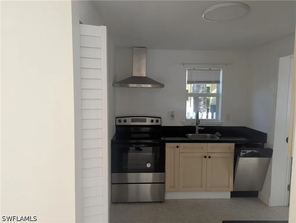 Evergreen Road North Fort Myers, FL 33903