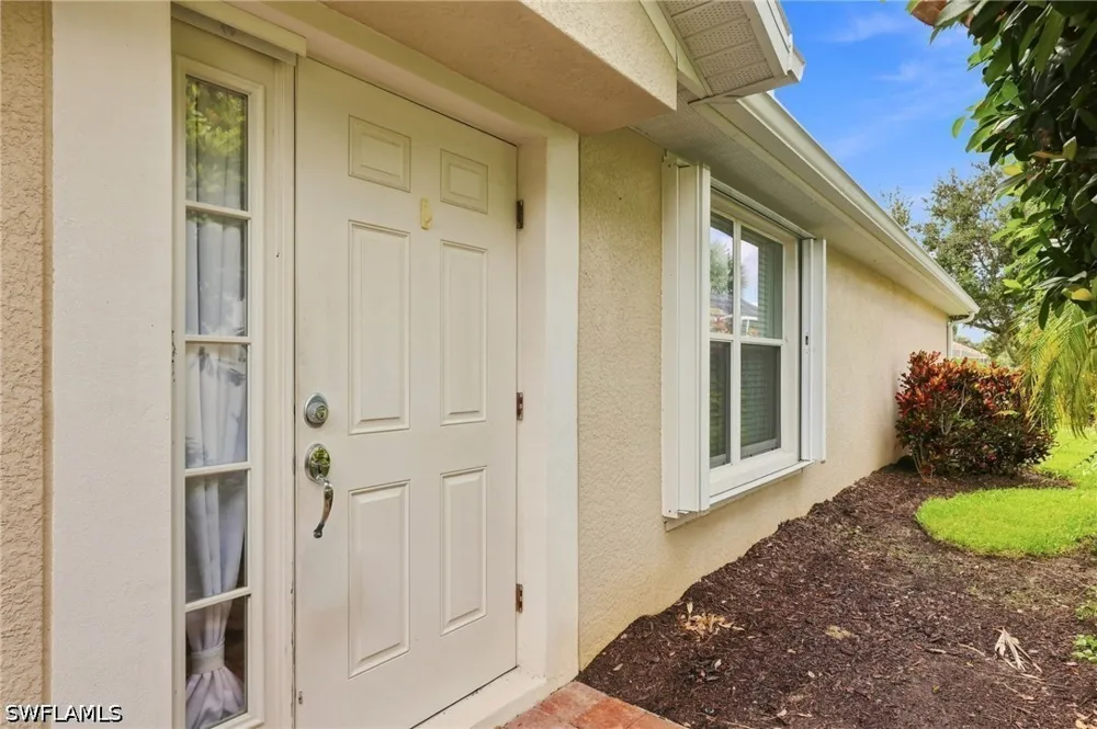 Genova Court Naples, FL 34114