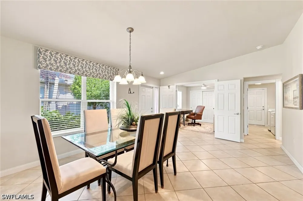 Genova Court Naples, FL 34114