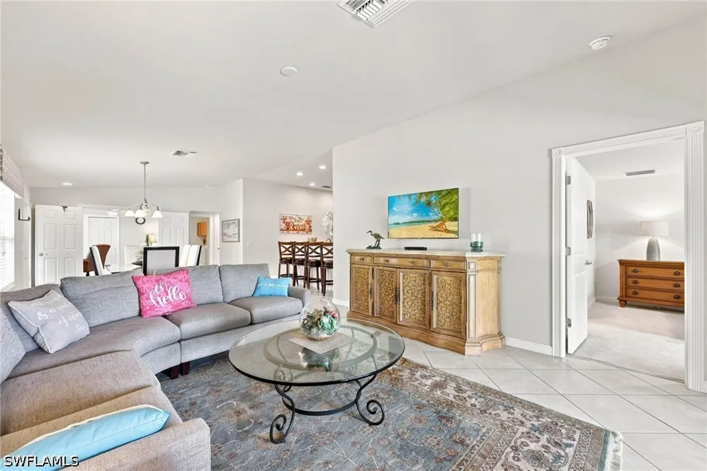 Genova Court Naples, FL 34114