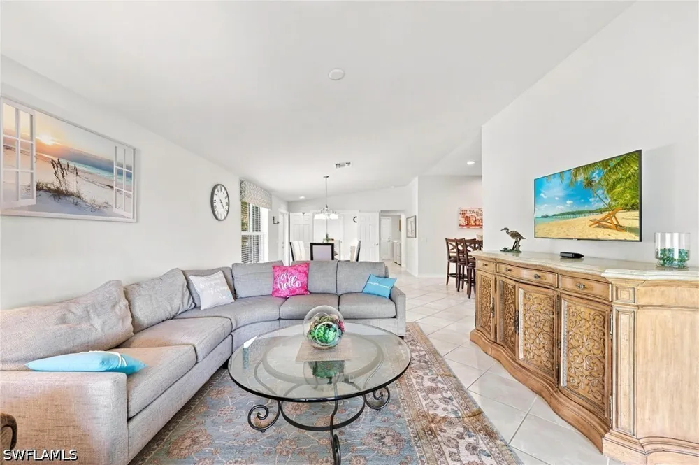Genova Court Naples, FL 34114