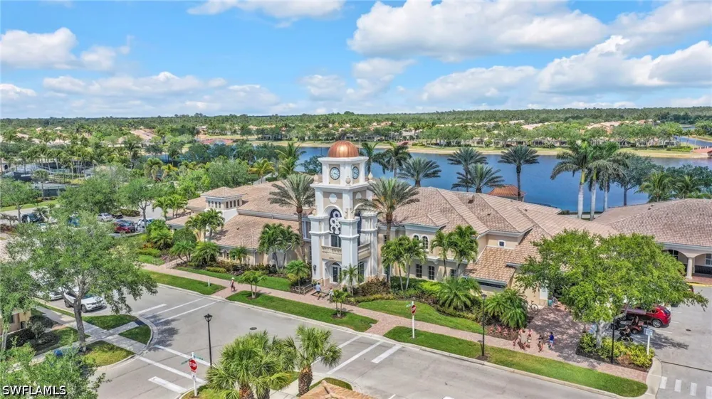 Genova Court Naples, FL 34114