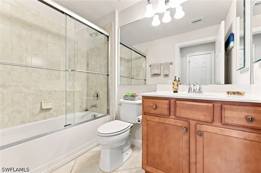 Genova Court Naples, FL 34114