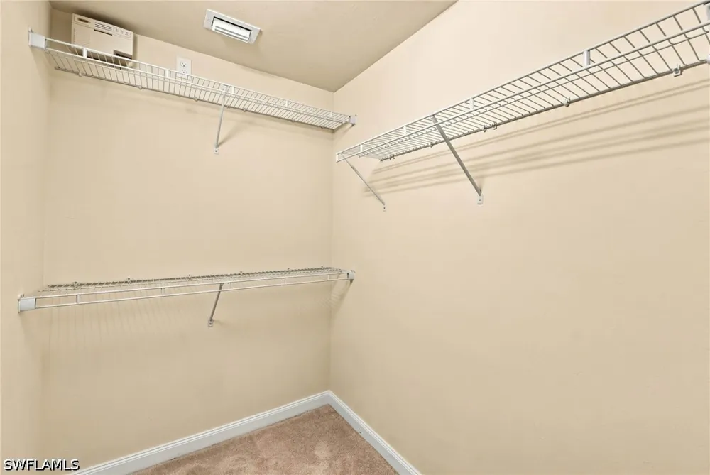 Genova Court Naples, FL 34114