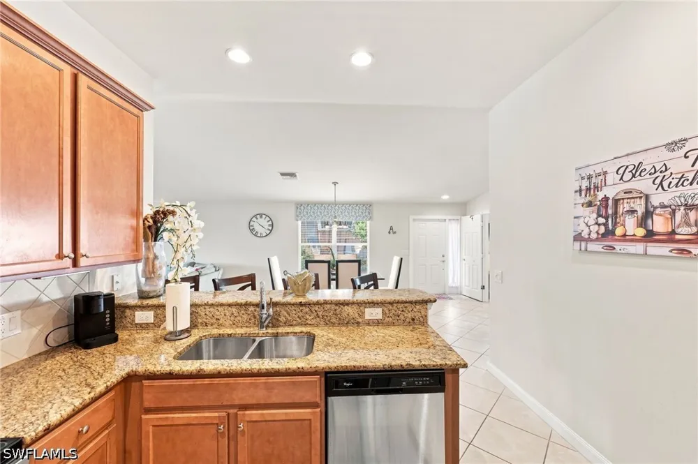 Genova Court Naples, FL 34114