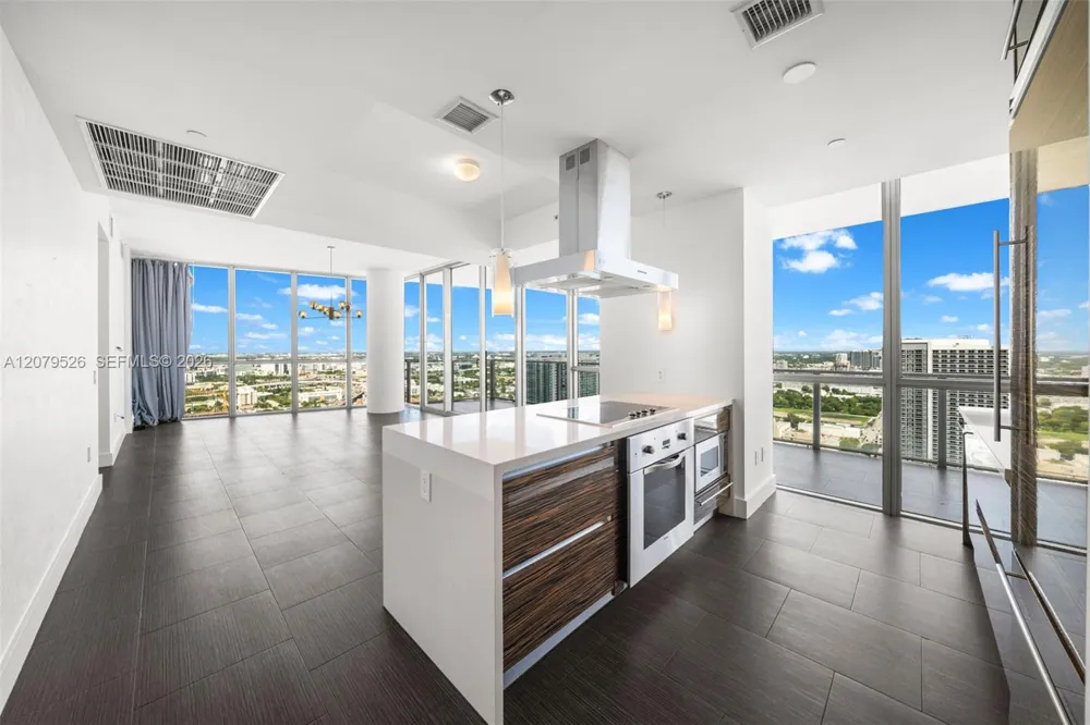 1100 Biscayne Blvd #3805 Miami, FL 33132
