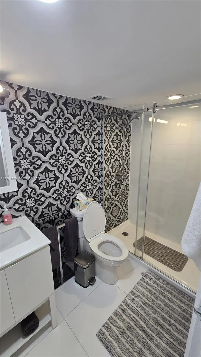 9195 Collins Ave #406 Surfside, FL 33154