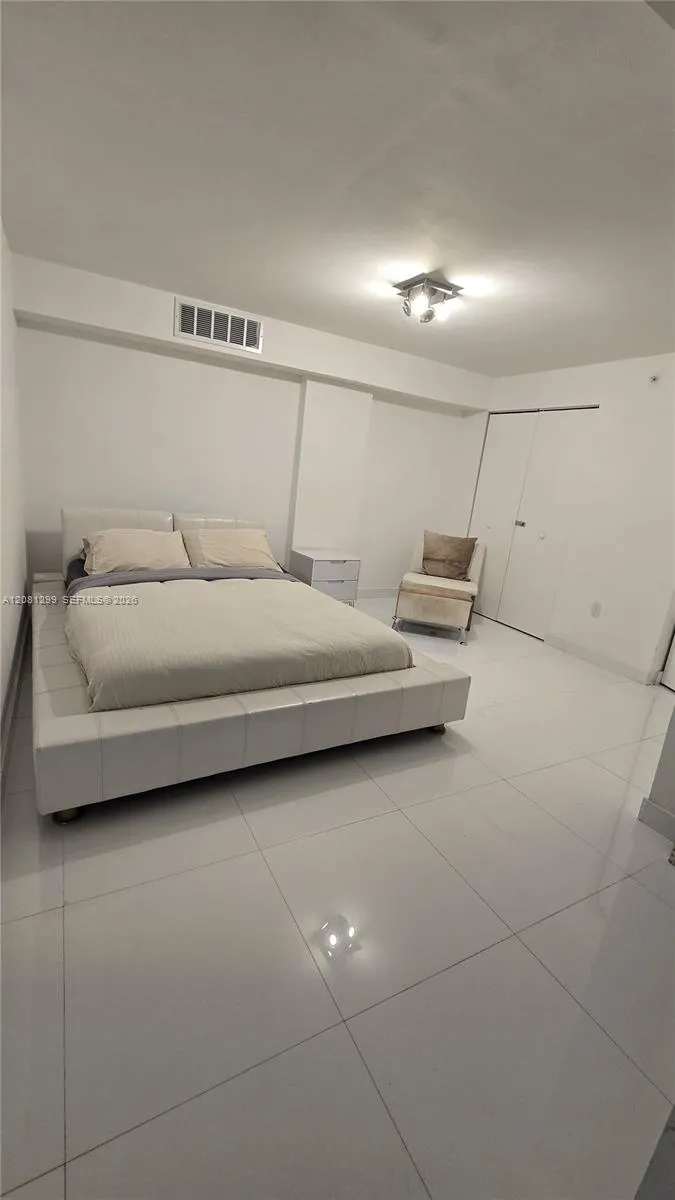 9195 Collins Ave #406 Surfside, FL 33154