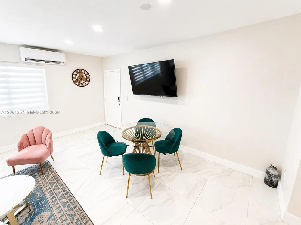 10000 E Bay Harbor Dr #14 Bay Harbor Islands, FL 33154