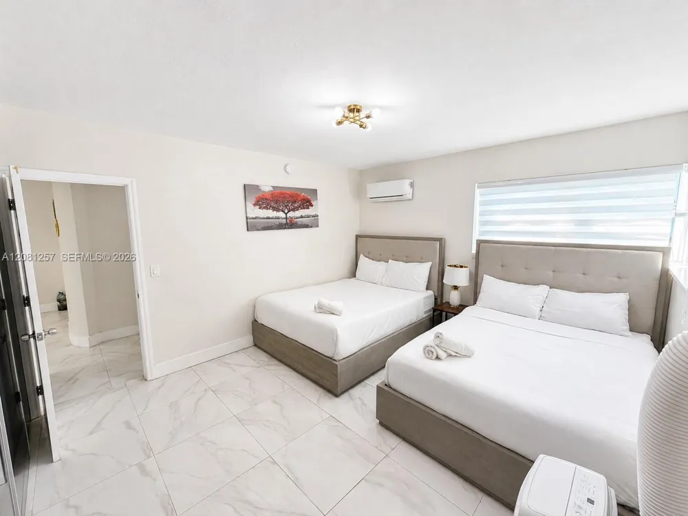 10000 E Bay Harbor Dr #14 Bay Harbor Islands, FL 33154