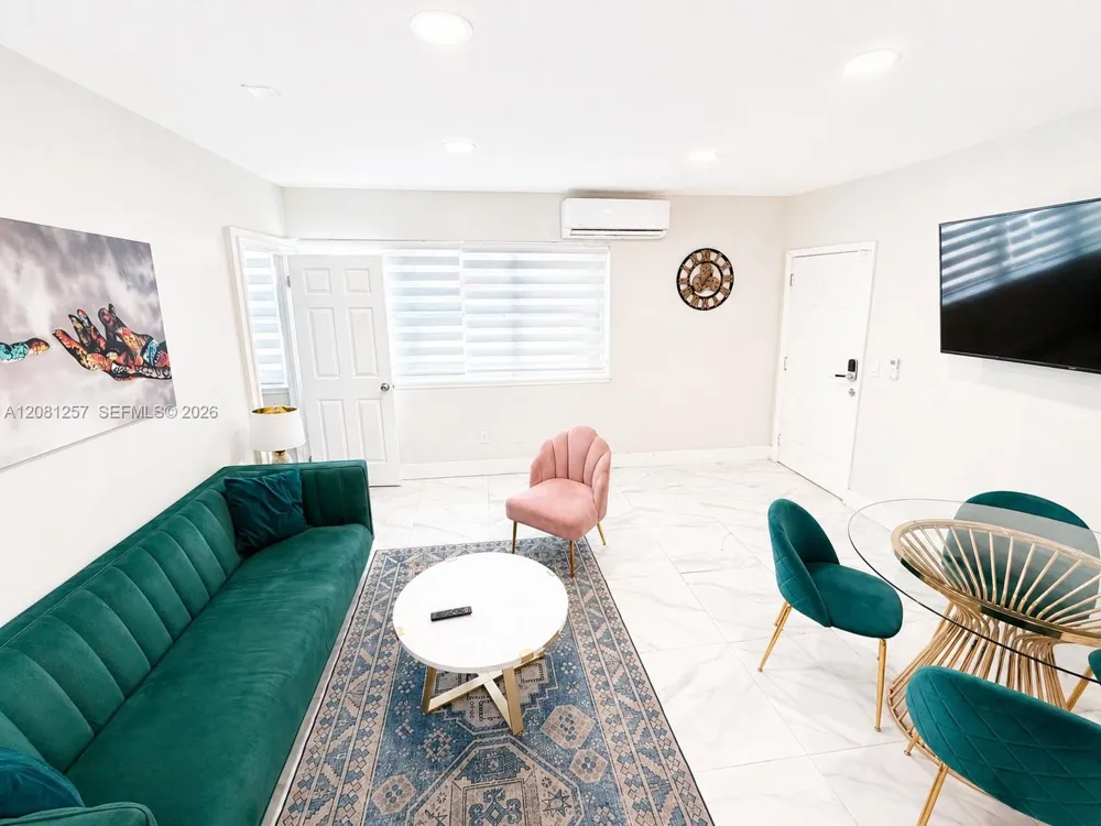 10000 E Bay Harbor Dr #14 Bay Harbor Islands, FL 33154