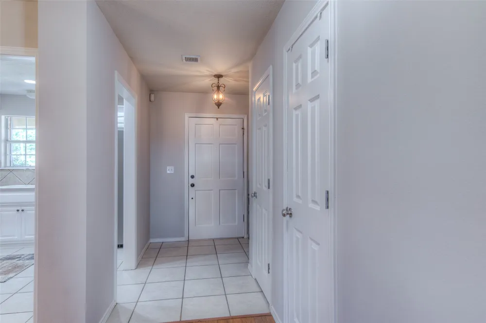 1026 W 120th Court S Jenks, OK 74037