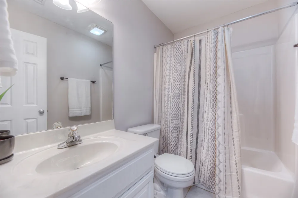 1026 W 120th Court S Jenks, OK 74037